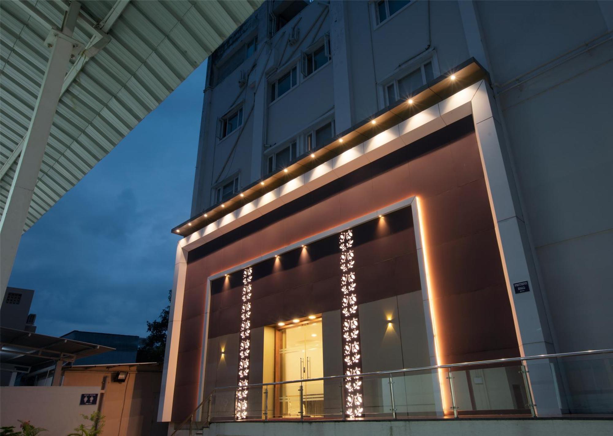 Hotel Manjhi Residency Tiruchirappalli Zewnętrze zdjęcie