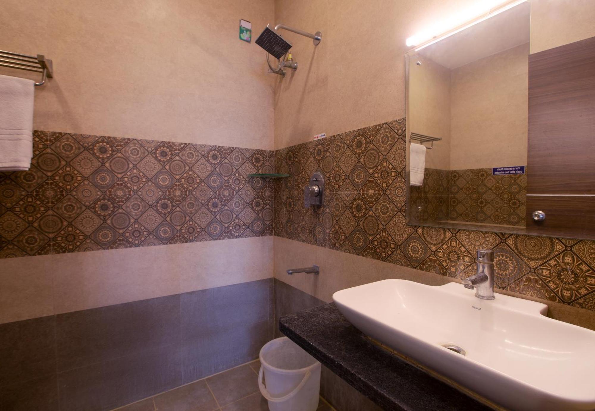 Hotel Manjhi Residency Tiruchirappalli Zewnętrze zdjęcie